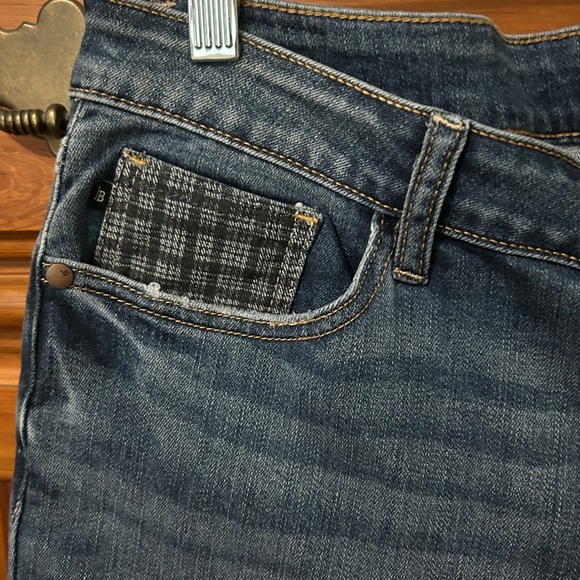 Judy Blue Dark Wash Ankle Jeans with Plaid Accents - Picture 4 of 6